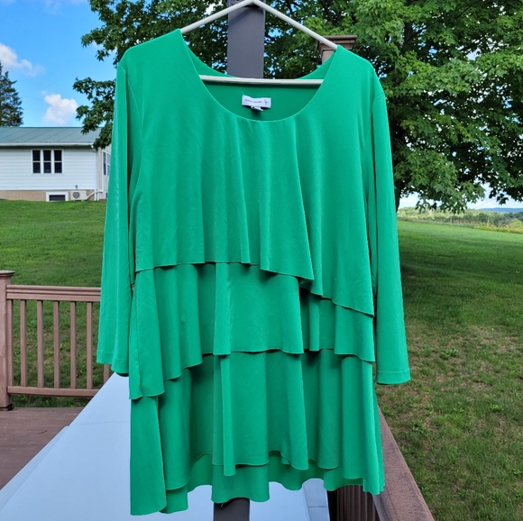 Susan Graver Tops - Susan Graver Liquid Knit Tunic Top Women's XL Tiered Pullover Green